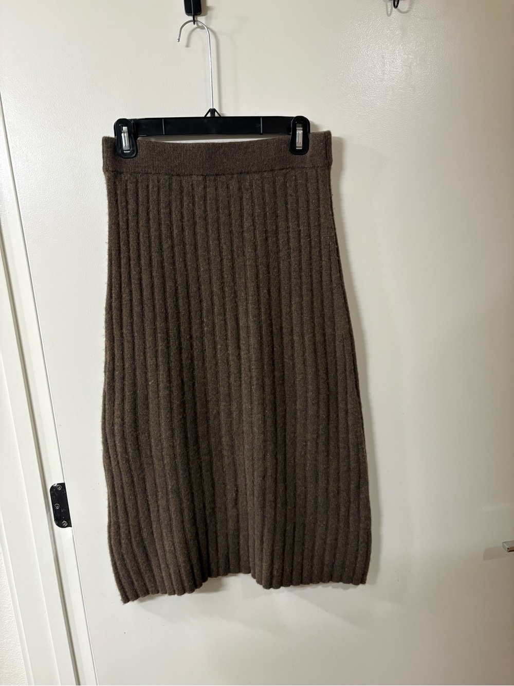 Quince Ribbed Knit Midi Skirt - Brown